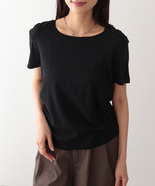 Lace Ladies(レースレディース)の「クルーネック 肩ギャザー ニュアンス 半袖 Tシャツ(Tシャツ/カットソー・レディース・ブラック/ブルー/ホワイト/ピンク/アイボリー・FREE)」の6枚目の写真