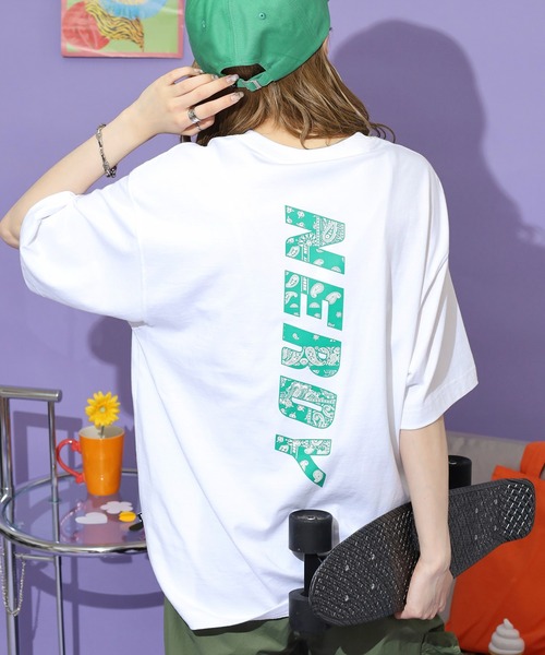 NERDY（ノルディ）の「ペイズリーロゴ S/S Tシャツ（Tシャツ/カットソー・レディース・ホワイト/キナリ・M/S/L）」の2枚目の写真