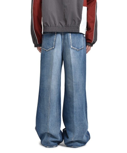 FACETASM（ファセッタズム）の「FOIL DENIM PANTS（デニムパンツ・メンズ・ブルー系その他・5/4）」の2枚目の写真