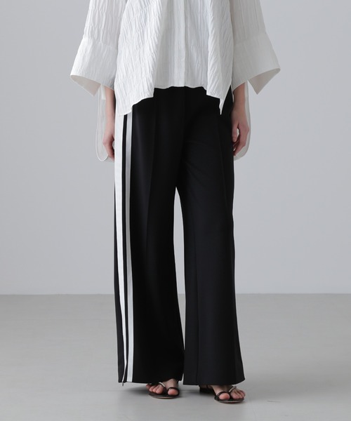 ADORE(アドーア)の「マットストレッチダンボールパンツ(その他パンツ・レディース・ブラック/ベージュ/ホワイト・38)」の3枚目の写真