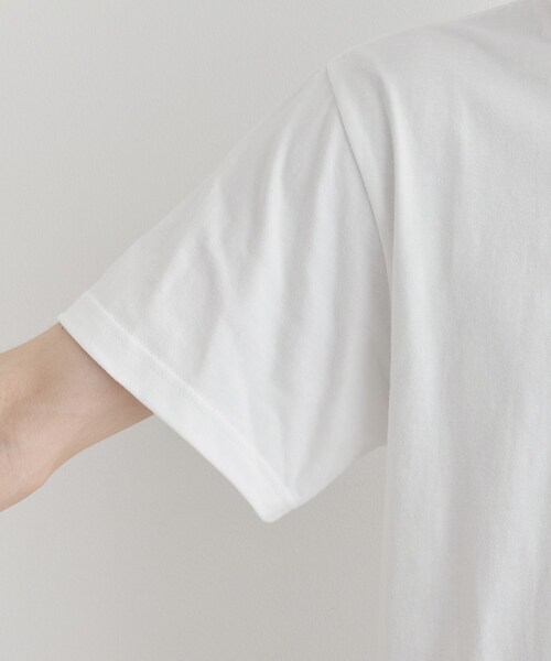 TAKEO KIKUCHI（タケオキクチ）の「【LIMITED】ワンポイント刺繍 半袖Tシャツ（Tシャツ/カットソー・メンズ・ブラック/チャコールグレー/ホワイト/ブルー・01/04/03/02）」の8枚目の写真