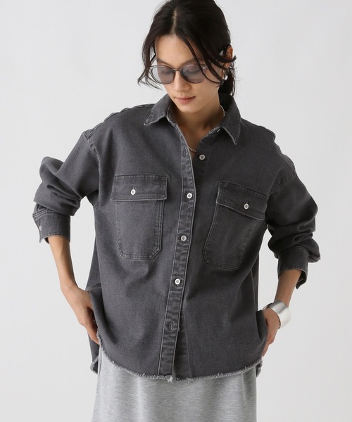 Elura（エルーラ）の「大人デニムシャツ/579977（シャツ/ブラウス・レディース・ブルー/ブラック/ライトブルー・FREE）」の16枚目の写真