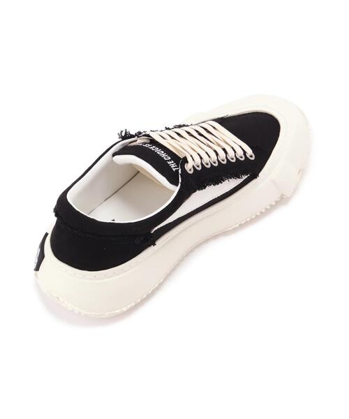 ROYAL FLASH(ロイヤルフラッシュ)の「THE CHOICE IS YOURS/VN Low Sneaker(スニーカー・メンズ・ブラック・42/43/44/41/45)」の5枚目の写真