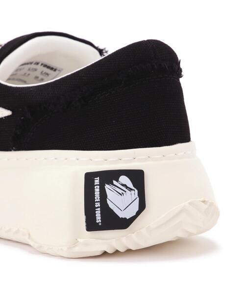 ROYAL FLASH(ロイヤルフラッシュ)の「THE CHOICE IS YOURS/VN Low Sneaker(スニーカー・メンズ・ブラック・42/43/44/41/45)」の8枚目の写真
