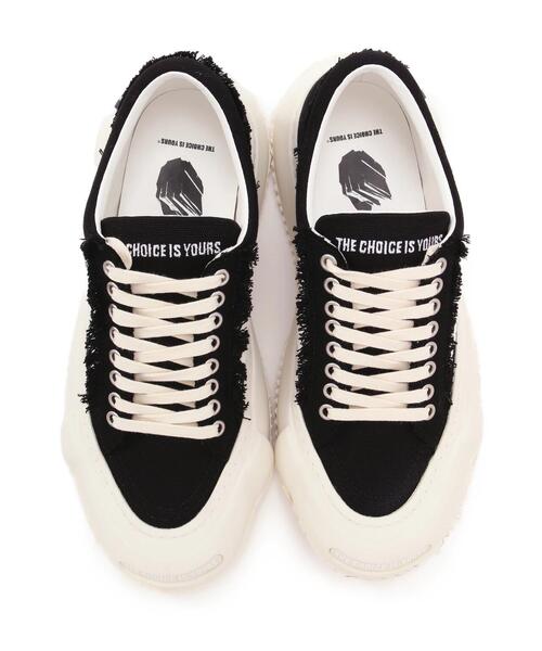 ROYAL FLASH(ロイヤルフラッシュ)の「THE CHOICE IS YOURS/VN Low Sneaker(スニーカー・メンズ・ブラック・42/43/44/41/45)」の2枚目の写真