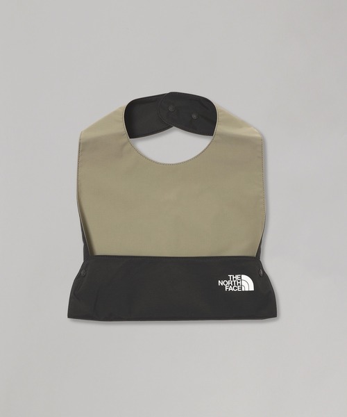 THE NORTH FACE（ザノースフェイス）の「THE NORTH FACE Baby Compact Yummy Bib NNB22512（スタイ/よだれかけ・キッズ・カーキ/オレンジ/オフホワイト・FREE）」の2枚目の写真