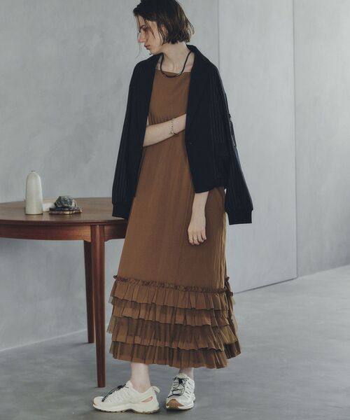 Editt by YECCA VECCA(エディットバイイェッカヴェッカ)の「ラッフルキャミワンピース(ワンピース・レディース・ブラック/キャメル・FREE)」の8枚目の写真