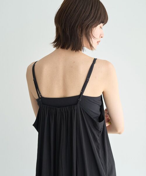 Editt by YECCA VECCA(エディットバイイェッカヴェッカ)の「ラッフルキャミワンピース(ワンピース・レディース・ブラック/キャメル・FREE)」の22枚目の写真