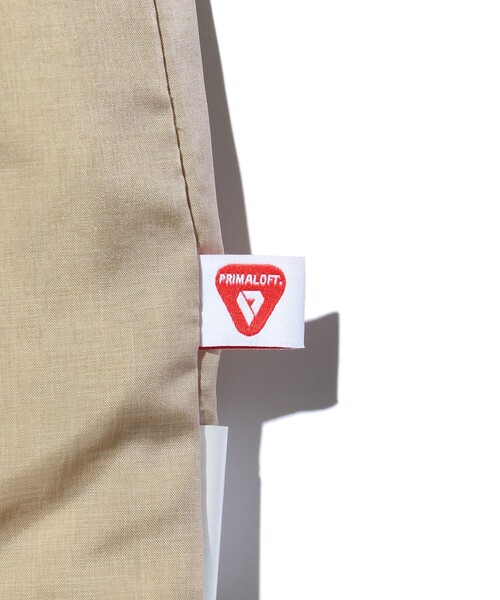 BEAMS PLUS（ビームスプラス）の「パフィー ベスト（ダウンベスト・メンズ・ベージュ/サックスブルー・XL/L/M/S）」の9枚目の写真