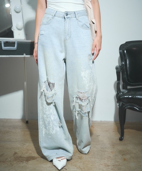 BLONDEY（ブロンディ）の「ラインストーンダメージレースデニムパンツ（デニムパンツ・レディース・ブルー・SMALL/MEDIUM）」の2枚目の写真