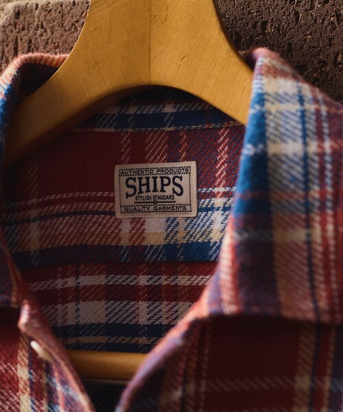 SHIPS（シップス）の「SHIPS: AUTHENTIC ウィークエンド チェック ネル シャツ（シャツ/ブラウス・メンズ・ナチュラル/レッド・SMALL/MEDIUM/LARGE/X-LARGE）」の4枚目の写真