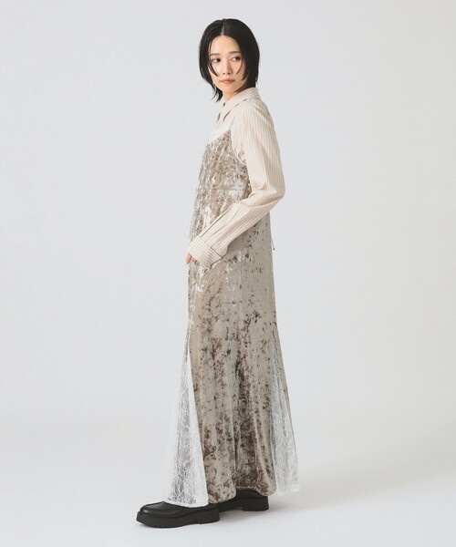 Ray BEAMS(レイビームス)の「ベロア レース レイヤー ワンピース(ワンピース・レディース・ブラック/ベージュ・1/0)」の8枚目の写真