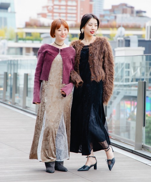 Ray BEAMS(レイビームス)の「ベロア レース レイヤー ワンピース(ワンピース・レディース・ブラック/ベージュ・1/0)」の1枚目の写真