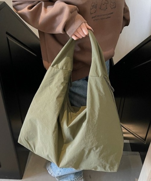 SHIBUYA Zy.(シブヤジー)の「MOOD FOLD TOTEふんわりトートバッグ(ショルダーバッグ・メンズ・ライトピンク/カーキ/ブラック/ベージュ/ライトグレー・FREE)」の15枚目の写真