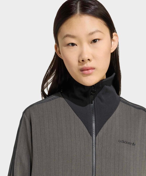 adidas(アディダス)の「テーラード トラックスーツ ジャケット / ジャージ / トラックジャケット / アディダスオリジナルス adidas Originals(その他アウター・レディース・カーキ/ブラウン・XX-LARGE/LARGE/MEDIUM/SMALL/X-LARGE/X-SMALL)」の8枚目の写真