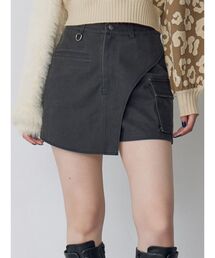 MURUA（ムルーア）の「【セットアップ対応】ワンサイドスリットカーゴショートパンツ（その他パンツ・レディース）」