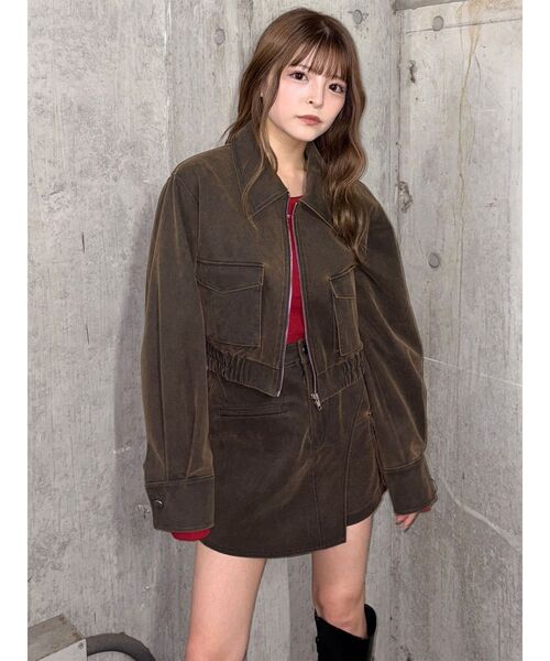 MURUA（ムルーア）の「【セットアップ対応】ワンサイドスリットカーゴショートパンツ（その他パンツ・レディース・ブラック/ブラウン・2/1）」の6枚目の写真