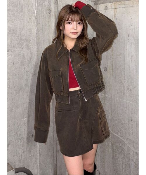 MURUA（ムルーア）の「【セットアップ対応】ワンサイドスリットカーゴショートパンツ（その他パンツ・レディース・ブラック/ブラウン・2/1）」の7枚目の写真