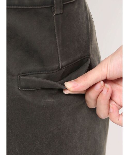 MURUA（ムルーア）の「【セットアップ対応】ワンサイドスリットカーゴショートパンツ（その他パンツ・レディース・ブラック/ブラウン・2/1）」の21枚目の写真