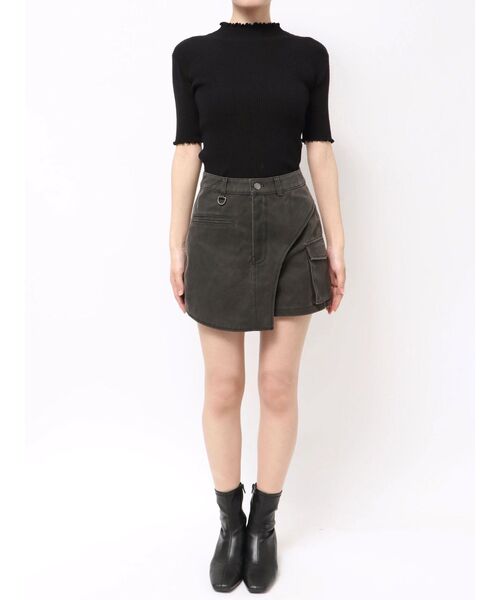 MURUA（ムルーア）の「【セットアップ対応】ワンサイドスリットカーゴショートパンツ（その他パンツ・レディース・ブラック/ブラウン・2/1）」の22枚目の写真