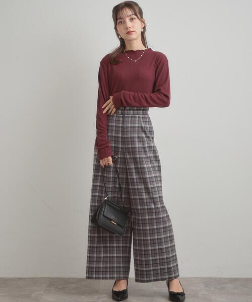 couture brooch(クチュールブローチ)の「【ほんのりシアー・きれいめ】サステナブル テレコインナートップス(Tシャツ/カットソー・レディース・ボルドー/アイボリー/サックスブルー/ブラック・42/38/40/36)」の17枚目の写真