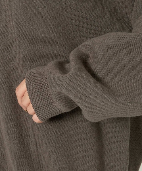 jj mercer（ジェイジェイマーサー）の「【J.J. Mercer】＜別注＞ロゴVネックプルオーバー（スウェット・レディース・チャコール/ベージュ・フリー）」の8枚目の写真