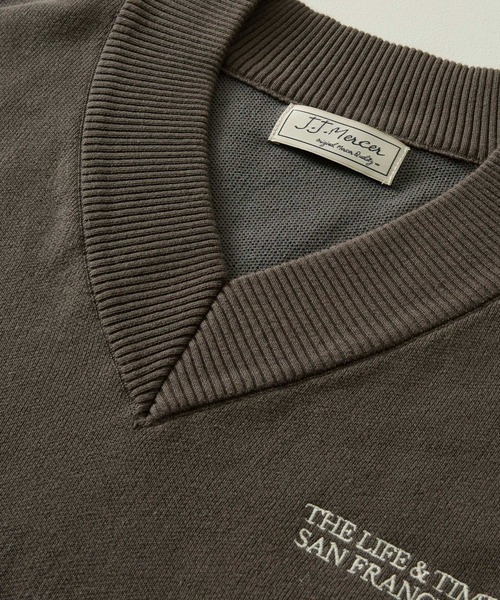 jj mercer（ジェイジェイマーサー）の「【J.J. Mercer】＜別注＞ロゴVネックプルオーバー（スウェット・レディース・チャコール/ベージュ・フリー）」の6枚目の写真