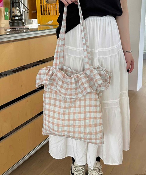 TONE SELECT GOODS(トーンセレクトグッズ)の「Liaa/チェック フリル トートバッグ A18698(トートバッグ・レディース・パープル/ピンク/グリーン/ホワイト・FREE)」の6枚目の写真
