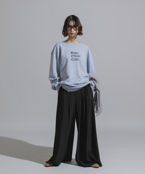 AO2(アオズ)の「Three-Tuck Studded Belt Baggy Slacks / スリータック スタッズベルト付き バギースラックス(スラックス・レディース・ブラック/ブラウン/グレー・FREE)」の13枚目の写真