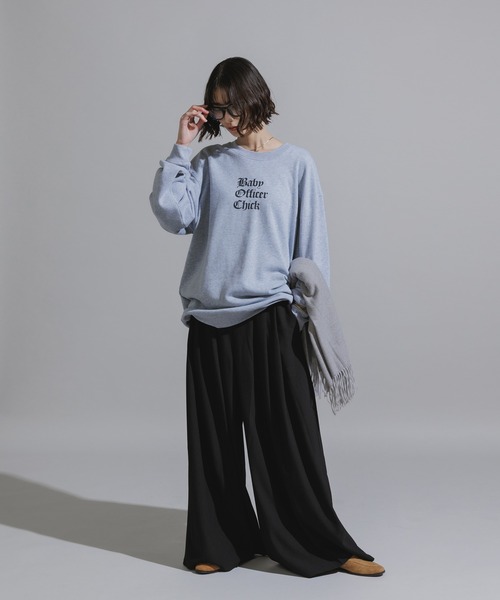 AO2(アオズ)の「Three-Tuck Studded Belt Baggy Slacks / スリータック スタッズベルト付き バギースラックス(スラックス・レディース・ブラック/ブラウン/グレー・FREE)」の10枚目の写真