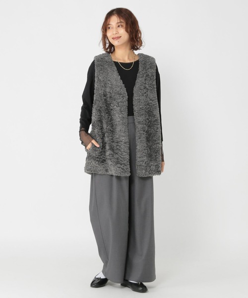 studio CLIP（スタディオクリップ）の「Vネックボアベスト（ベスト・レディース・アイボリー/モカ/チャコール・FREE）」の6枚目の写真