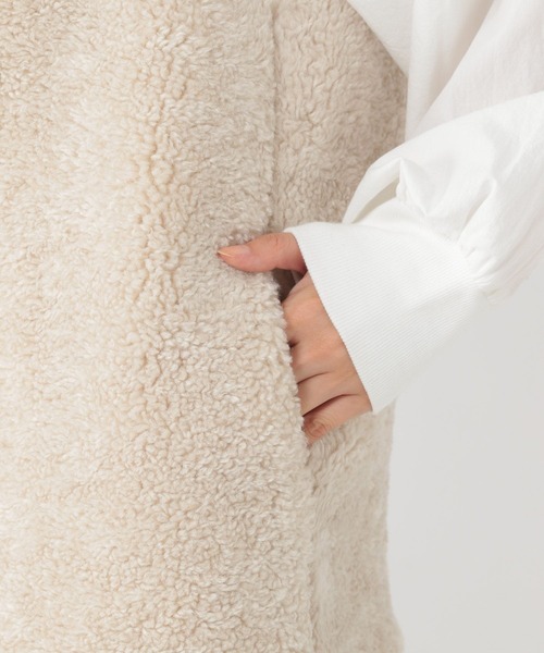 studio CLIP（スタディオクリップ）の「Vネックボアベスト（ベスト・レディース・アイボリー/モカ/チャコール・FREE）」の16枚目の写真