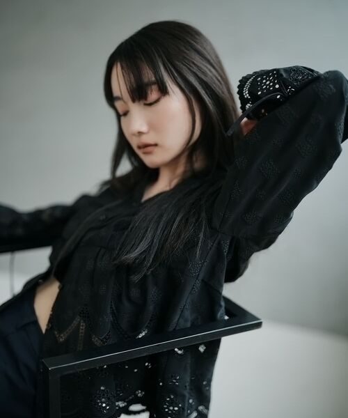 STRATA(エストラータ)の「エンブロイダリーリボンスリーブブラウス 【低身長・小柄女性】(Tシャツ/カットソー・レディース・ホワイト/ブラウン/ブラック・ONE SIZE)」の4枚目の写真