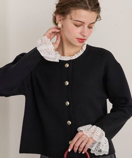 BONLECILL noir(ボンルシールノワール)の「【BONLECILL noir】ゴールボタンレースフリルニットカーディガン(カーディガン/ボレロ・レディース・ブラウン/ブラック/ネイビー/チャコールグレー・FREE)」の8枚目の写真