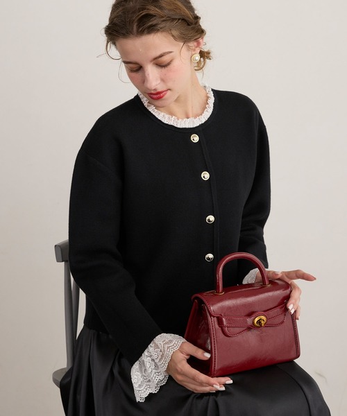 BONLECILL noir(ボンルシールノワール)の「【BONLECILL noir】ゴールボタンレースフリルニットカーディガン(カーディガン/ボレロ・レディース・ブラウン/ブラック/ネイビー/チャコールグレー・FREE)」の11枚目の写真