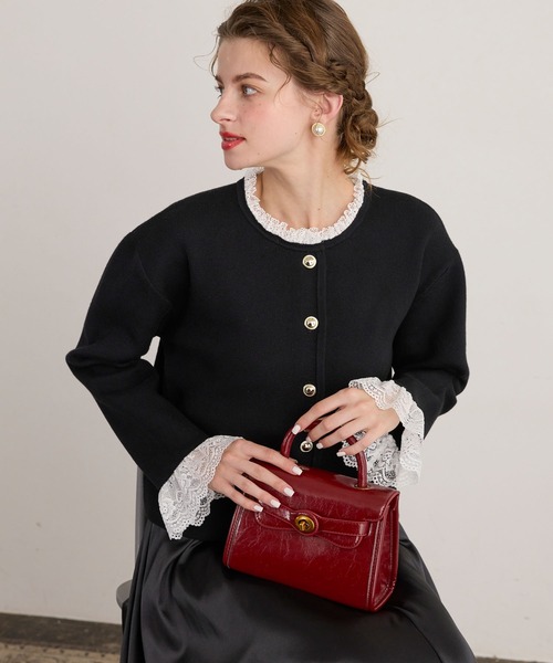 BONLECILL noir(ボンルシールノワール)の「【BONLECILL noir】ゴールボタンレースフリルニットカーディガン(カーディガン/ボレロ・レディース・ブラウン/ブラック/ネイビー/チャコールグレー・FREE)」の13枚目の写真