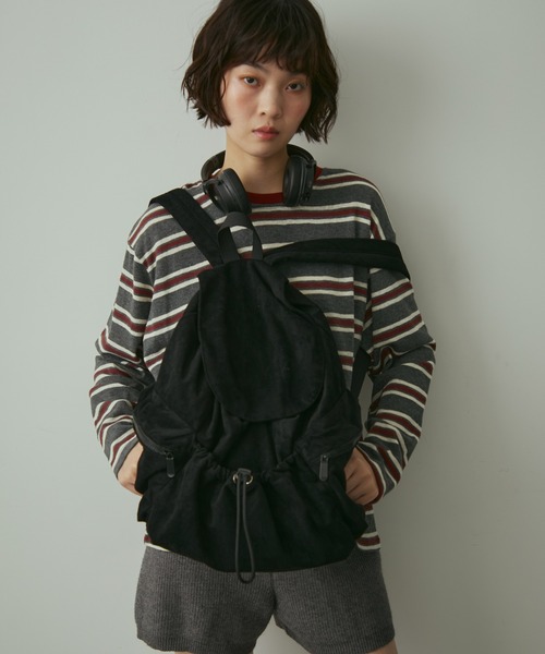 full/fill.(フルフィル)の「fake suede backpack / フェイクスウェードバックパック(バックパック/リュック・レディース・ブラック/ブラウン・FREE)」の3枚目の写真