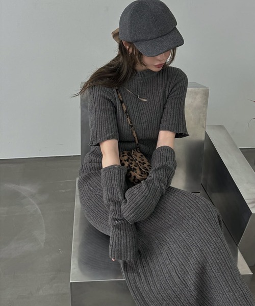 WILLFULLY(ウィルフリー)の「random rib removable sleeve knit OP(ワンピース・レディース・ブラック/チャコール・FREE)」の19枚目の写真