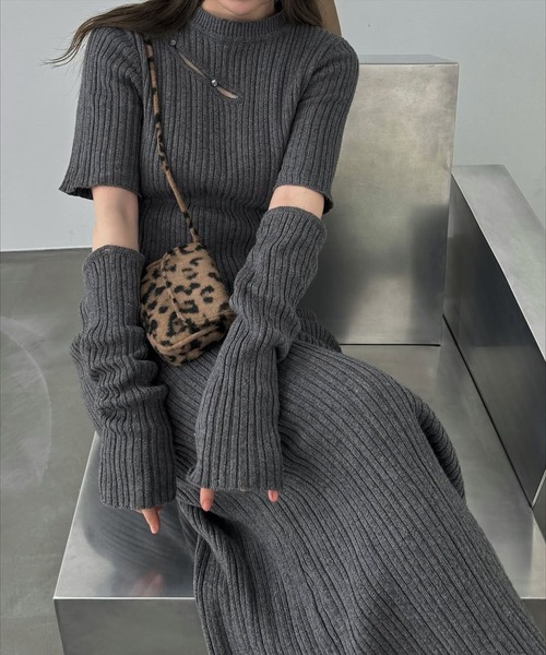 WILLFULLY(ウィルフリー)の「random rib removable sleeve knit OP(ワンピース・レディース・ブラック/チャコール・FREE)」の17枚目の写真