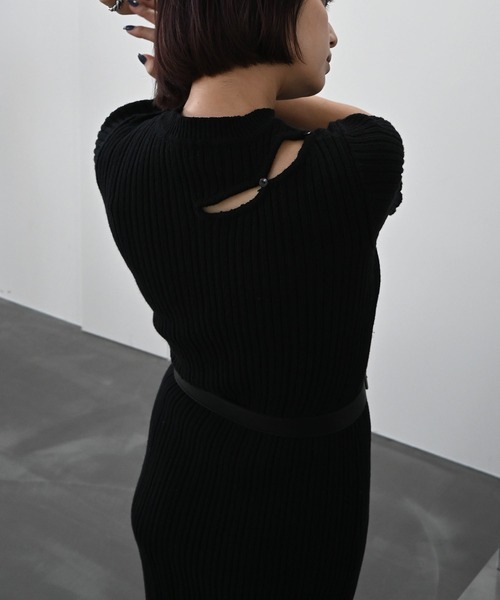 WILLFULLY(ウィルフリー)の「random rib removable sleeve knit OP(ワンピース・レディース・ブラック/チャコール・FREE)」の10枚目の写真