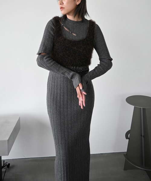 WILLFULLY(ウィルフリー)の「random rib removable sleeve knit OP(ワンピース・レディース・ブラック/チャコール・FREE)」の7枚目の写真