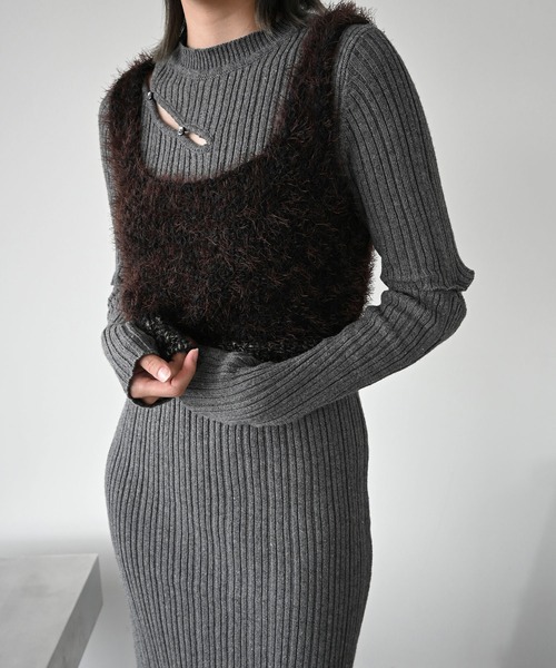 WILLFULLY(ウィルフリー)の「random rib removable sleeve knit OP(ワンピース・レディース・ブラック/チャコール・FREE)」の5枚目の写真