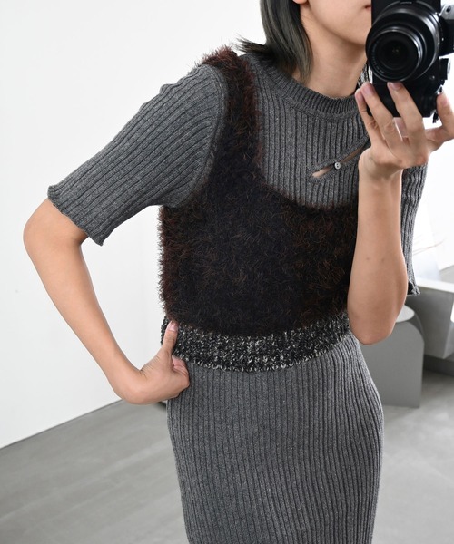 WILLFULLY(ウィルフリー)の「random rib removable sleeve knit OP(ワンピース・レディース・ブラック/チャコール・FREE)」の3枚目の写真
