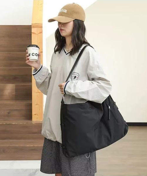 NuNuNa(ヌヌナ)の「【NuNuNa】2WAYベルトデザイン ビックサイズ ショルダーバッグ(ショルダーバッグ・レディース・アイボリー/ブラック・FREE)」の14枚目の写真