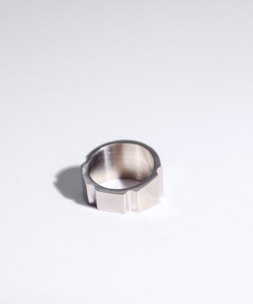 TUWAKRIM(トゥワクリム)の「【TUWAKRIM】Chocolate ring(リング・レディース・シルバー・LARGE)」の4枚目の写真
