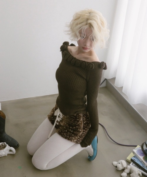 igi（イジ）の「LACED FUR SHORTS / レースアップファーショートパンツ（その他パンツ・レディース・モカ/ベージュ/ブラック・FREE）」の17枚目の写真