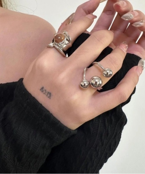 Vipoa（ヴィポア）の「niche design ring（リング・レディース・シルバー・FREE）」の3枚目の写真