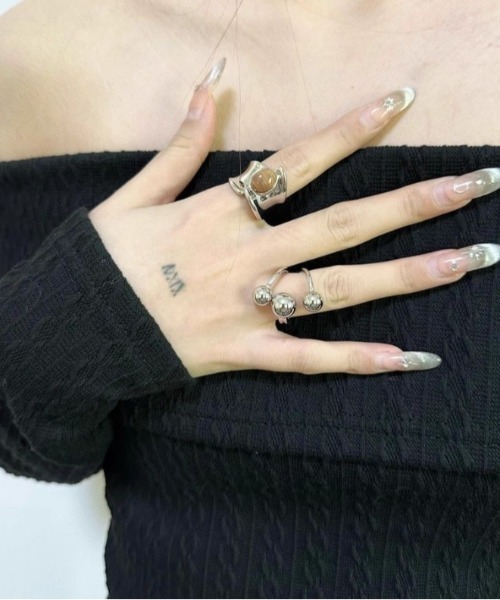 Vipoa（ヴィポア）の「niche design ring（リング・レディース・シルバー・FREE）」の6枚目の写真