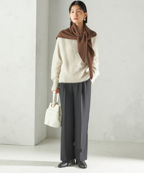 SHIPS（シップス）の「マルチウェイ 三角 ストール（ストール/ショール・レディース・グレー/ブラウン/レッド・ONE SIZE）」の11枚目の写真