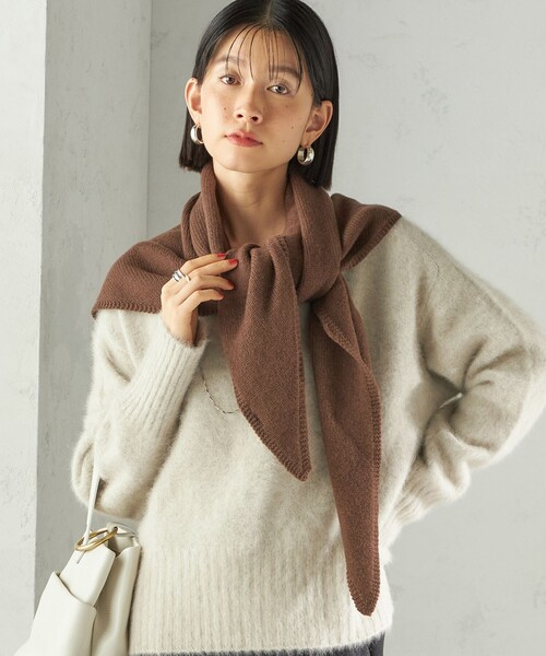 SHIPS（シップス）の「マルチウェイ 三角 ストール（ストール/ショール・レディース・グレー/ブラウン/レッド・ONE SIZE）」の14枚目の写真